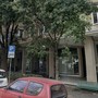 Le vetrine di via XII ottobre nelle quali sorgerà un nuovo ristorante etnico Le vetrine di via XII ottobre nelle quali sorgerà un nuovo ristorante etnico
