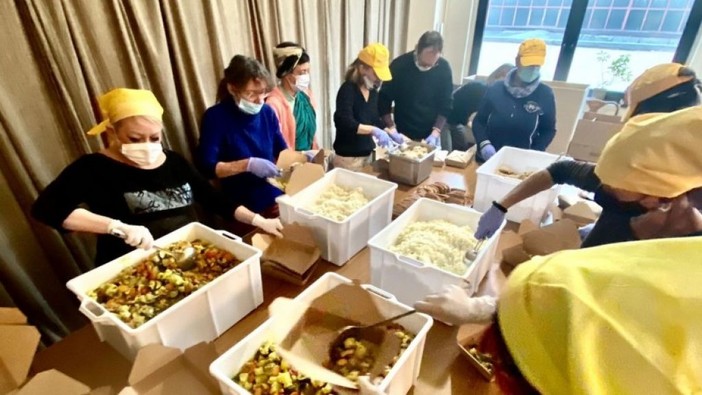 Food For Life sbarca a Genova, spiritualità e pasti caldi per stare accanto a chi è solo e in condizioni di disagio