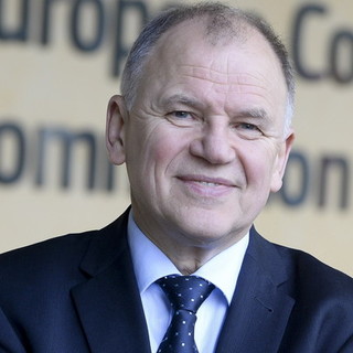 Salute, alimentazione ed il futuro dell'Europa: segui la diretta sul nostro quotidiano con il commissario Vytenis Andriukaitis. Cosa non va e cosa vorresti: chiedilo in tempo reale al Commissario Europeo