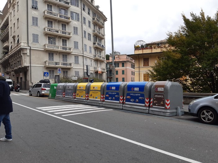 Anche ad Albaro arriva il nuovo sistema di raccolta differenziata di Amiu Anche ad Albaro arriva il nuovo sistema di raccolta differenziata di Amiu