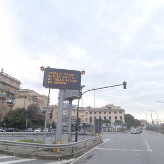 Lavori al casello di Pra’ e cittadini inghiottiti nel traffico, si reclamano soluzioni