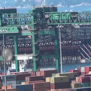 Il Vte di Pra, dove oggi inizia lo sciopero del personale che costringe gli autotrasportatori a lunghe attese