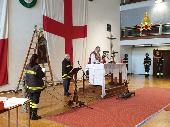 Vigili del fuoco di Genova: Messa per la festività di Santa Barbara [FOTO]