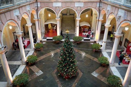 Palazzo Tursi diventa la Casa di Babbo Natale: domani l'inaugurazione Palazzo Tursi diventa la Casa di Babbo Natale: domani l'inaugurazione