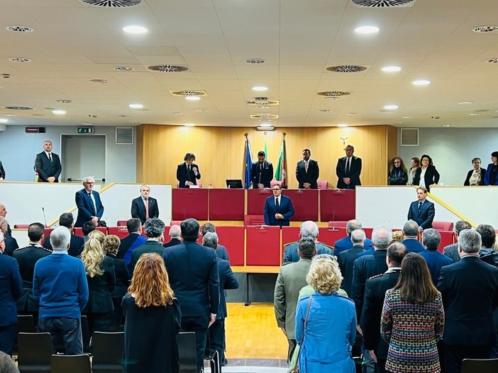 Liberazione, seduta solenne del Consiglio Regionale. Toti:"Ricordiamo i valori fondativi della nostra democrazia" Liberazione, seduta solenne del Consiglio Regionale. Toti:"Ricordiamo i valori fondativi della nostra democrazia"