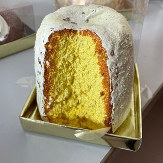 Candele a forma di dolciumi in arrivo dalla Cina, maxi sequestro al porto di Pra'