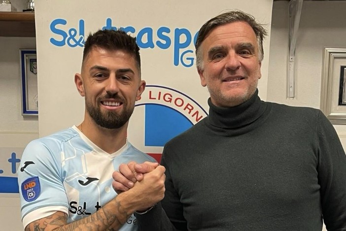 Il presidente del Ligorna Saracco (a destra nella foto) con uno dei suoi campioni