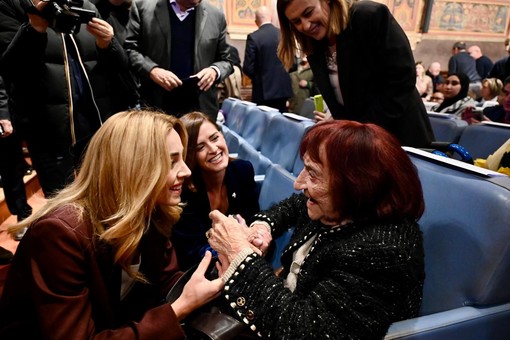 La sindaca Salis a Perugia per i cento anni della partigiana Alloisio: "Sei un esempio per il Paese"