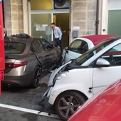 Carambola di auto in via Bologna, strada chiusa al traffico Carambola di auto in via Bologna, strada chiusa al traffico