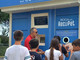 Nuovo ecocompattatore per le bottiglie in plastica a Ca’Nova, inaugurata la macchina RecoPet al Circolo Pianacci