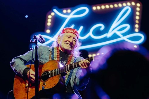 La parola a Disco Club, le uscite della settimana - "Dream Chaser", l'incontenibile Willie Nelson torna con il suo 79esimo album