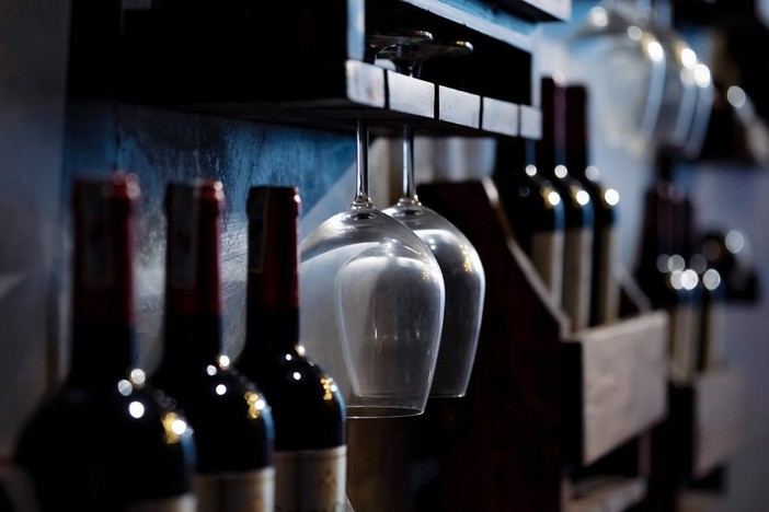 Frenata dei mercati storici e nuove rotte commerciali: l'osservatorio Winemeridian svela i Paesi emergenti che trainano l'export del vino italiano Frenata dei mercati storici e nuove rotte commerciali: l'osservatorio Winemeridian svela i Paesi emergenti che trainano l'export del vino italiano
