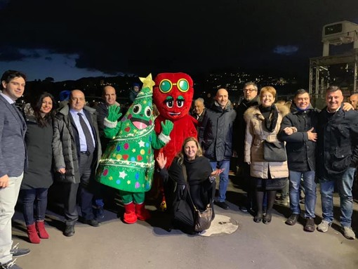 Entra nel vivo “Christmas4Kids”: grande affluenza a Rapallo per gli eventi natalizi Entra nel vivo “Christmas4Kids”: grande affluenza a Rapallo per gli eventi natalizi