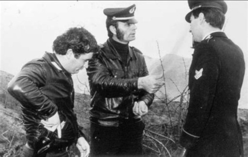 Fortunato Zanfretta e alcuni colleghi dopo i fatti del dicembre del 1978