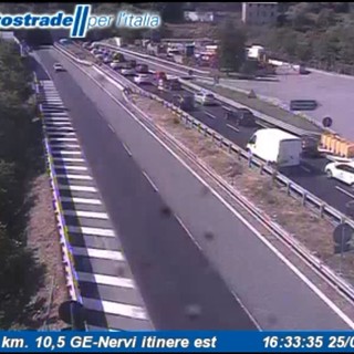 Autostrade, ancora code: 7 chilometri in A12 in direzione Genova