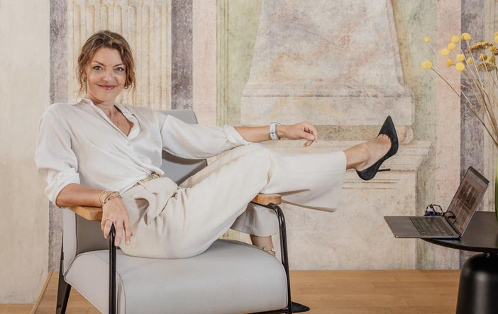 La solitudine digitale si batte dal vivo: il fenomeno Eva conquista la città.  “Amiche si diventa facendo cose insieme”