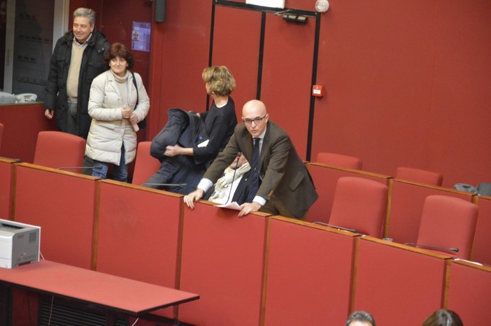 Barriere antirumore, assessore Campora a PD: "Data già fissata per la commissione e comunicata in consiglio: consigliera Lodi distratta?"