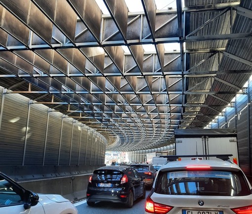 Ancora disagi in autostrada, code di quattro chilometri in A10 e in A26