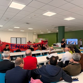 Ericsson, restano 131 esuberi agli Erzelli. I sindacati: "A rischio il futuro del sito" Ericsson, restano 131 esuberi agli Erzelli. I sindacati: "A rischio il futuro del sito"