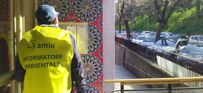 "Il tuo quartiere non è una discarica", nel Municipio Bassa Val Bisagno riparte la campagna di sensibilizzazione di Amiu