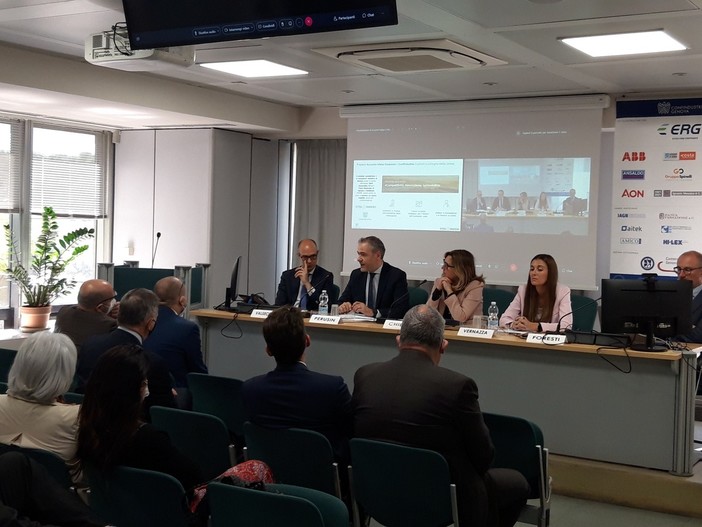 Per le imprese della Liguria 3 miliardi di euro grazie al nuovo accordo tra Confindustria e Intesa Sanpaolo Per le imprese della Liguria 3 miliardi di euro grazie al nuovo accordo tra Confindustria e Intesa Sanpaolo