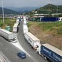 Stop ai motori accesi nelle soste, l'allarme dei camionisti: “In cabina oltre 40 gradi, a rischio salute e sicurezza”