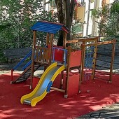 Sestri Ponente, completato il primo intervento sull’area giochi di via Bonfadio: lavori ancora in corso per la riasfaltatura Sestri Ponente, completato il primo intervento sull’area giochi di via Bonfadio: lavori ancora in corso per la riasfaltatura