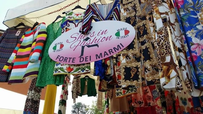 L’originale Consorzio "Gli Ambulanti di Forte dei Marmi" a Casella domenica 15 luglio