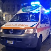 Centro storico, in overdose per mix di alcol e psicofarmaci: 21enne in codice rosso al Galliera
