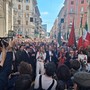Genova commemora il 25 Aprile, dalla piazza fischi per il governatore Bucci