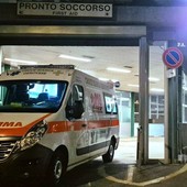 Piazza Tommaseo, ubriaco e senza casco finisce contro un’auto parcheggiata: 49enne al San Martino Piazza Tommaseo, ubriaco e senza casco finisce contro un’auto parcheggiata: 49enne al San Martino
