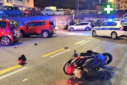 Terralba, scooter contro due auto parcheggiate: due persone in codice rosso Terralba, scooter contro due auto parcheggiate: due persone in codice rosso