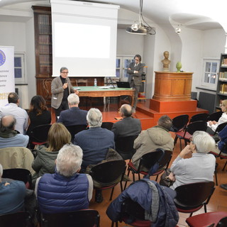 L'economia ligure e genovese al centro dell'ultimo appuntamento con i "Venerdì Civici" (VIDEO) L'economia ligure e genovese al centro dell'ultimo appuntamento con i "Venerdì Civici" (VIDEO)