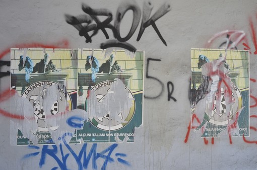 "Lo riconosci? E' Hitler": militante CasaPound prende a bottigliate turista svizzero