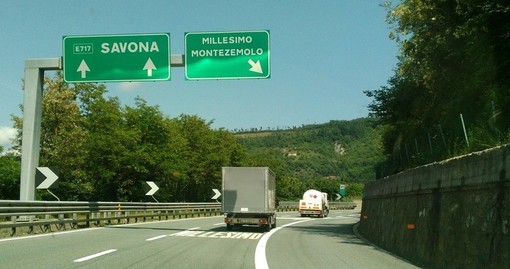 Autostrade per l’Italia: "Nessun blocco dei trasporti eccezionali sulla A 26" Autostrade per l’Italia: "Nessun blocco dei trasporti eccezionali sulla A 26"