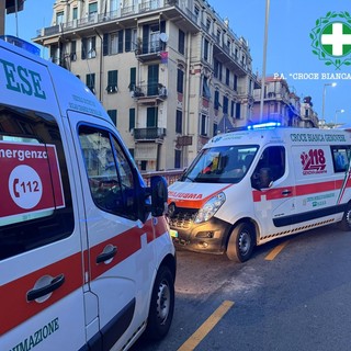Due incidenti in mezz’ora tra corso Italia e piazza Cavour: due feriti in codice giallo
