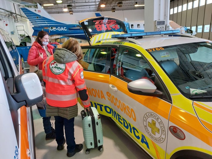 Bambini ucraini al Gaslini, Toti: "Benvenuti in Liguria, gli straordinari medici si prenderanno cura di voi" (Video) Bambini ucraini al Gaslini, Toti: "Benvenuti in Liguria, gli straordinari medici si prenderanno cura di voi" (Video)