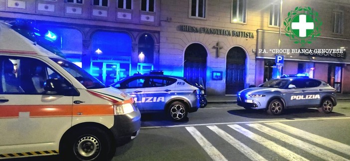 Ancora un'aggressione nella notte: 21enne accoltellato alla schiena in via XII Ottobre