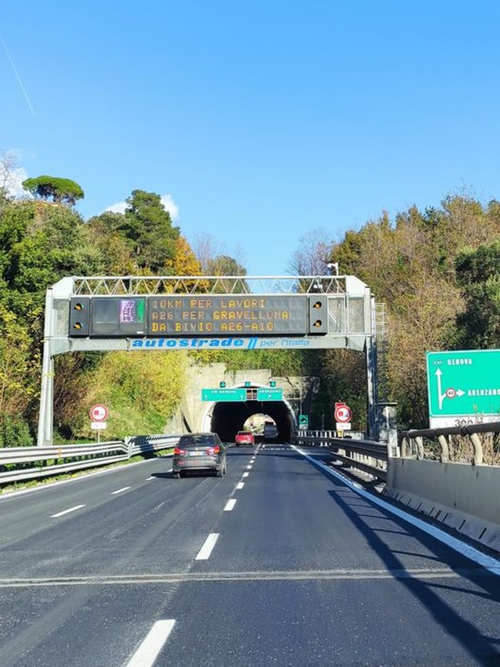 Autostrade da incubo, incidente nei pressi di un cantiere provoca dieci chilometri di coda