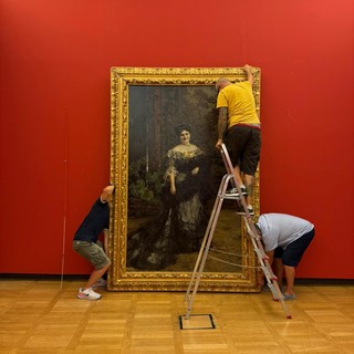l'arrivo del quadro alla galleria