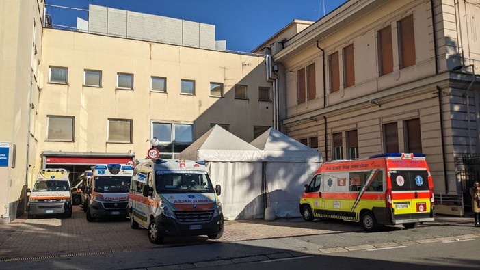 Cogoleto, una fiammata lo investe nell'officina del figlio: ustionato 74enne Cogoleto, una fiammata lo investe nell'officina del figlio: ustionato 74enne