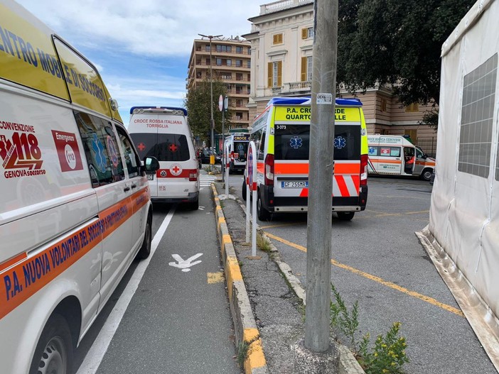 Pronto soccorso in difficoltà, Bucci: "Affollamento? Sono picchi che poi dopo rientrano"