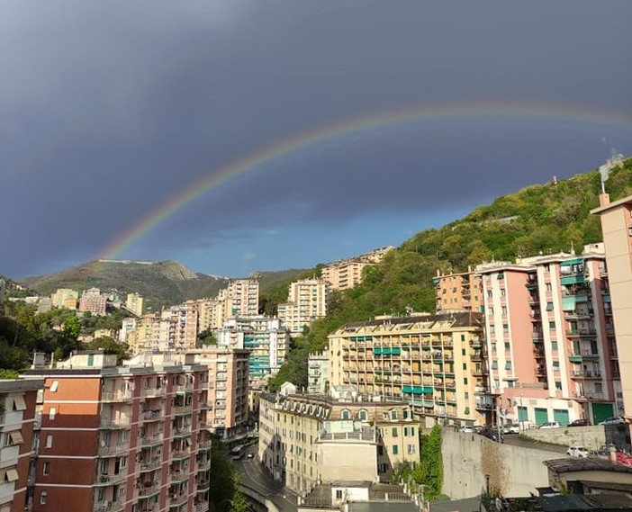 Meteo, dopo il temporale spunta l'arcobaleno Meteo, dopo il temporale spunta l'arcobaleno
