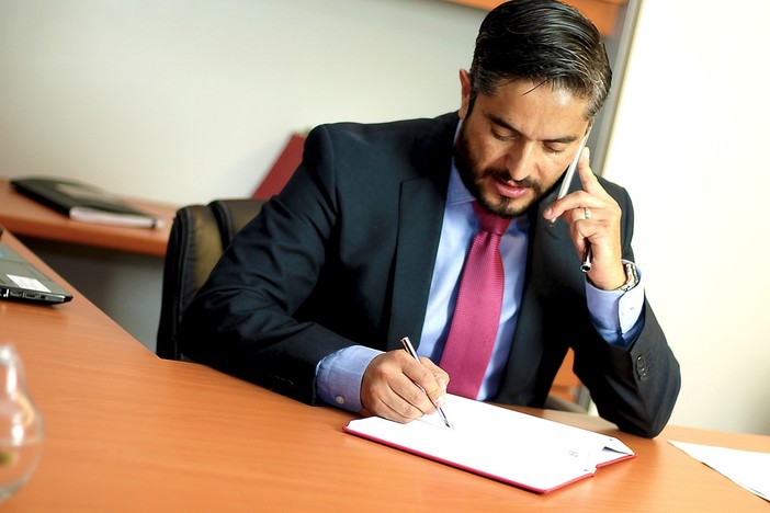 Supporto legale online: perché aumenta la richiesta sul web