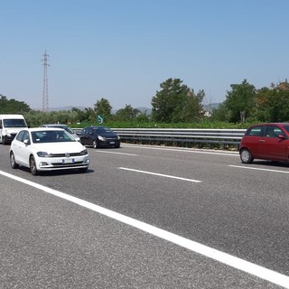 Stangata carburanti, l’esodo estivo costa caro: diesel su del 26% rispetto a un anno fa