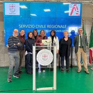 Consegnati oggi gli attestati di partecipazione al servizio civile regionale 2021/2022 Consegnati oggi gli attestati di partecipazione al servizio civile regionale 2021/2022