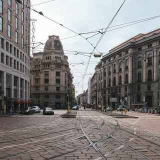 Milano dopo la laurea: perché molti giovani scelgono di restare Milano dopo la laurea: perché molti giovani scelgono di restare