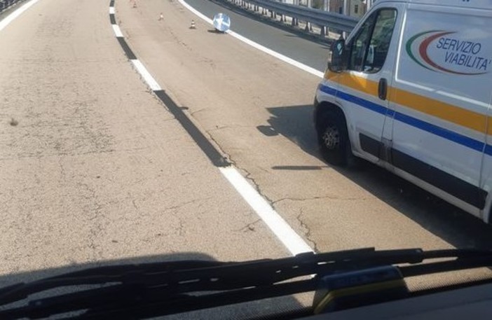 Foto tratta dal gruppo Facebook 'Viabilità Genova' Foto tratta dal gruppo Facebook 'Viabilità Genova'