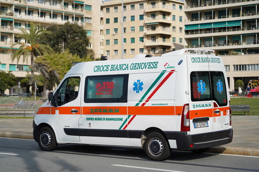 Ambulanze bloccate al Pronto Soccorso del Galliera per mancanza di letti, Carrubba: "Situazione non più procrastinabile" Ambulanze bloccate al Pronto Soccorso del Galliera per mancanza di letti, Carrubba: "Situazione non più procrastinabile"