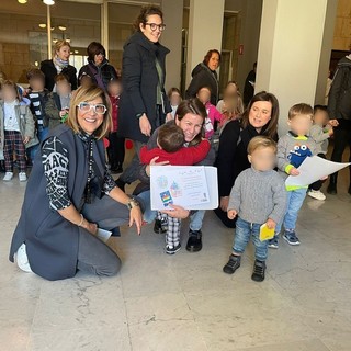 Piccoli artisti crescono: premiati a Palazzo Tursi i migliori disegni di nidi e scuole infanzia comunali